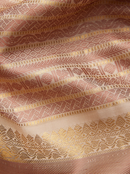 Veldari in Ivory